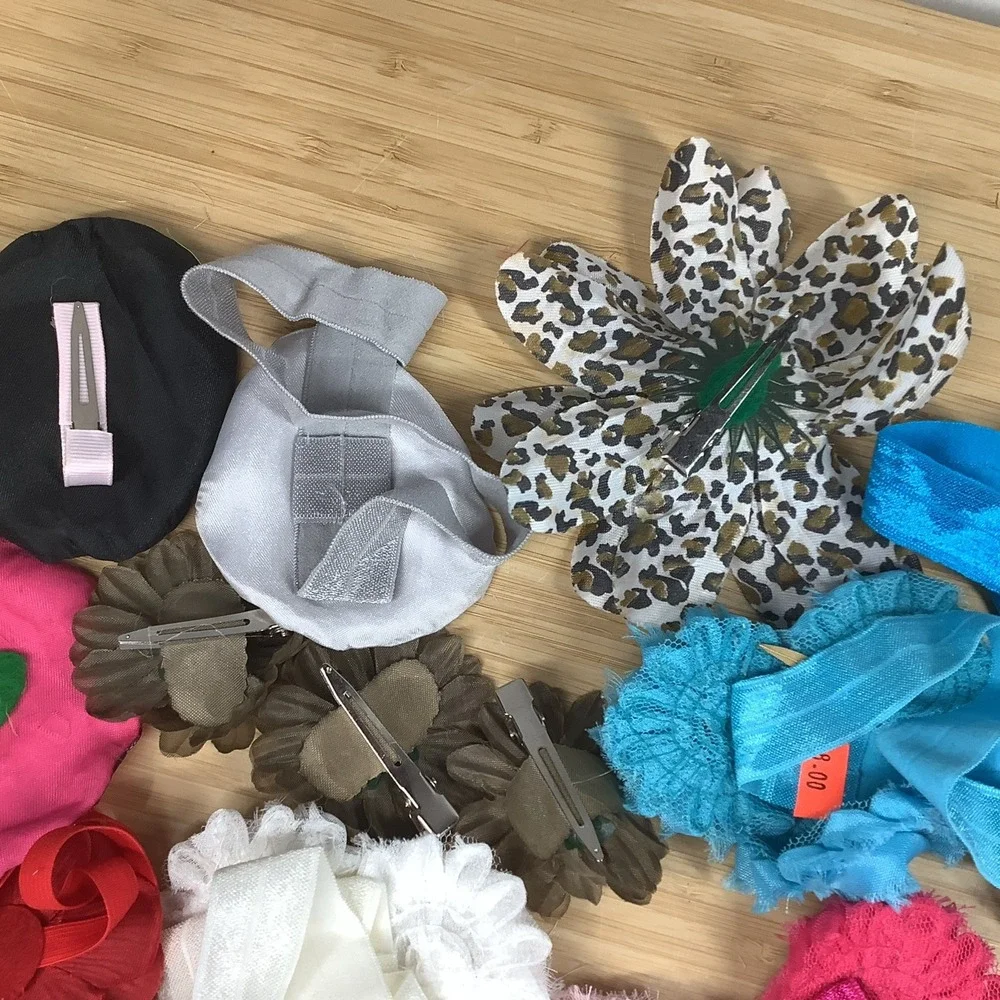 Lot of 23 Assorted Girls Hair Bows Clips Mixed Colors & Styles
